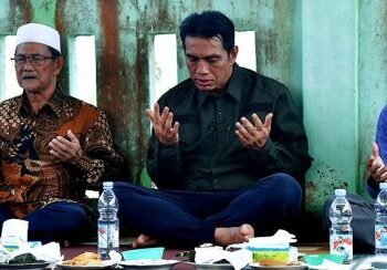 Bupati Fadhil Arief Hadiri Sedekah Bubur