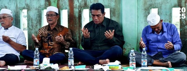 Bupati Fadhil Arief Hadiri Sedekah Bubur