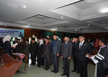 Bupati Dillah Lantik 19 Pejabat Eselon II