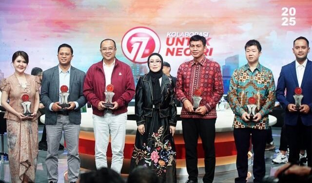 Bupati Fadhil Arief Satu Satunya Kepala Daerah di  Indonesia Menerima Penghargaan dari TV One