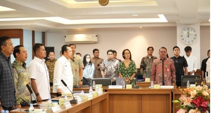 Bupati Muaro Jambi Hadiri Sosialiasi National Urban Development Project