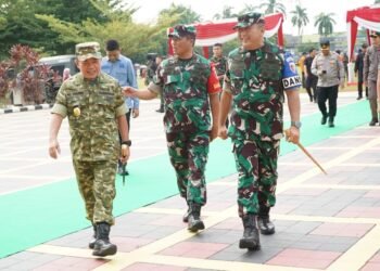 Gubernur Al Haris Dampingi Pangdam XX/TIB Pimpin Apel Kesiapsiagaan Penanggulangan Karhutla