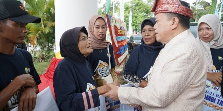 51 Keluarga di Tanjab Tim Nikmati Rumah Baru dari Gubernur Al Haris