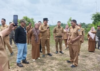 Wakil Bupati Tanjung Jabung Barat Tinjau Lokasi Rencana Pembangunan TPST