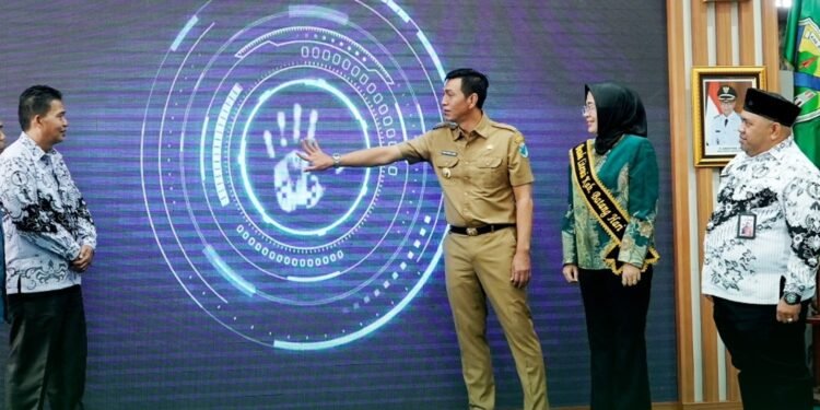 Bupati Fadhil Arief Launching Aplikasi SRIKANDI