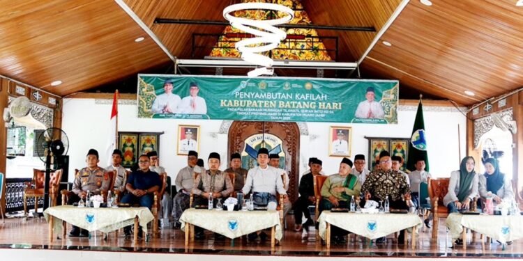 Bupati Fadhil Arief Sambut Kedatangan Kafilah MTQ ke 54