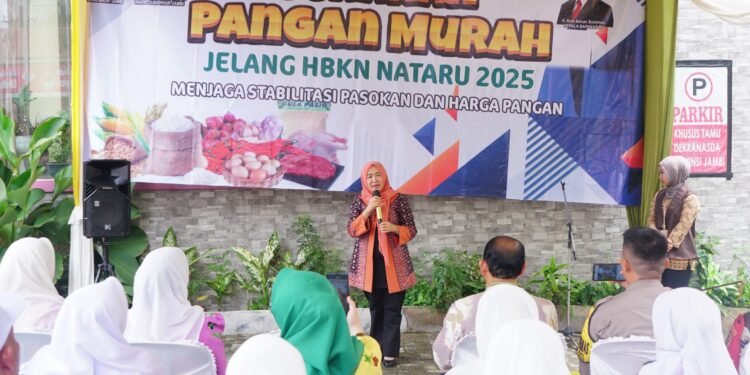 Hj. Hesti Haris Dampingi Pelaksanaan Gerakan Pangan Murah