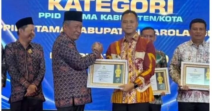 Pemkab Sarolangun Sandang Predikat Terbaik Pelayanan Informasi Publik