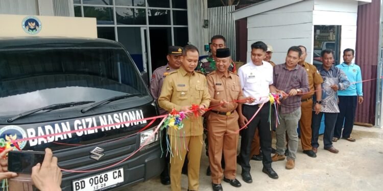 Wabup Gerry Trisatwika Launching Dapur SPPG di Desa Sungai Gedang Singkut