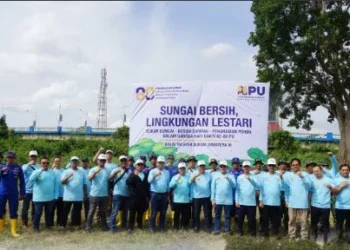 Menyambut Hari Bhakti PU ke 80 Dinas PUPR Provinsi Jambi Bersihkan Sungai