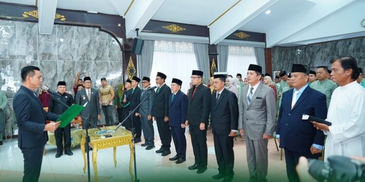 Bupati Fadhil Arief Lantik Pejabat dengan Jabatan Pimpinan Tinggi Pratama