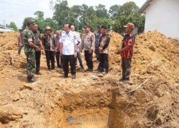 Bupati Muaro Jambi Tinjau Gerai Koperasi Desa Merah Putih