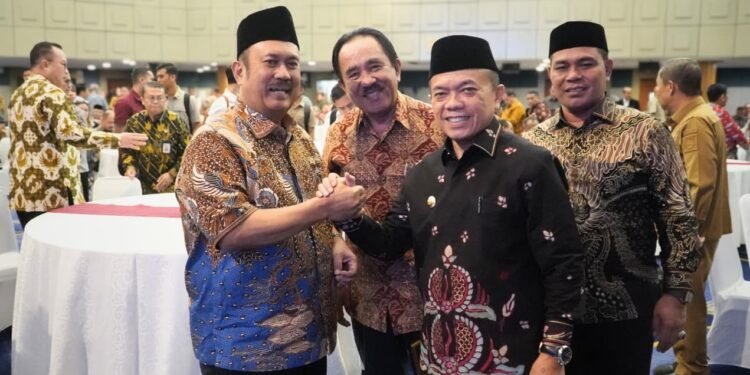 Gubernur Al Haris Dorong Kabupaten Kota Perkuat Daya Saing Lokal