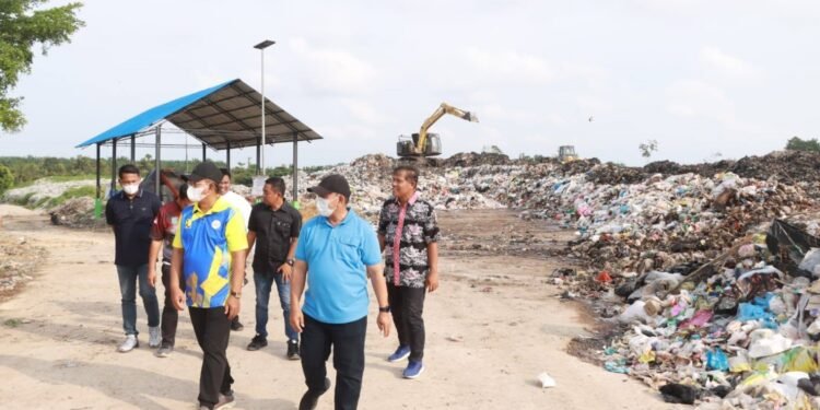 Bupati Tanjab Barat Merespon Cepat Arahan Presiden RI Terkait Sampah