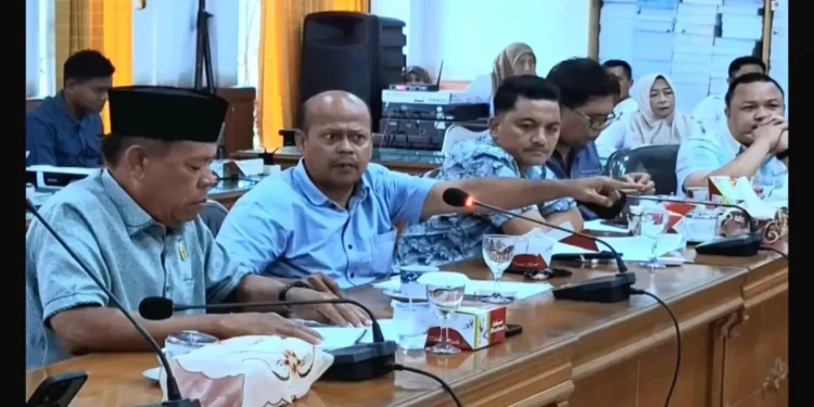 Anggota DPRD Batang Hari Dorong OPD Tingkatkan Pelayanan