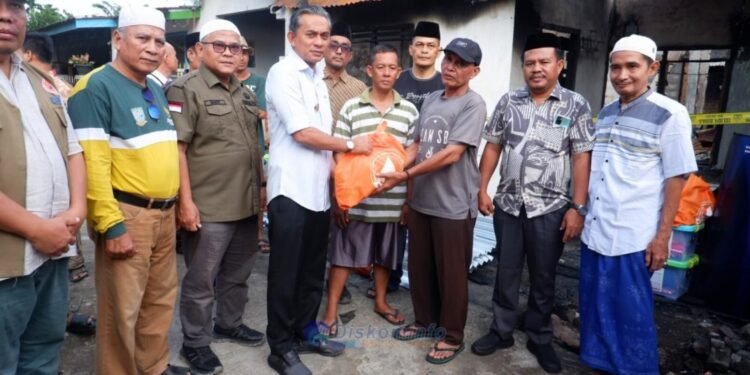 Wabup Muaro Jambi Kunjungi Korban Kebakaran