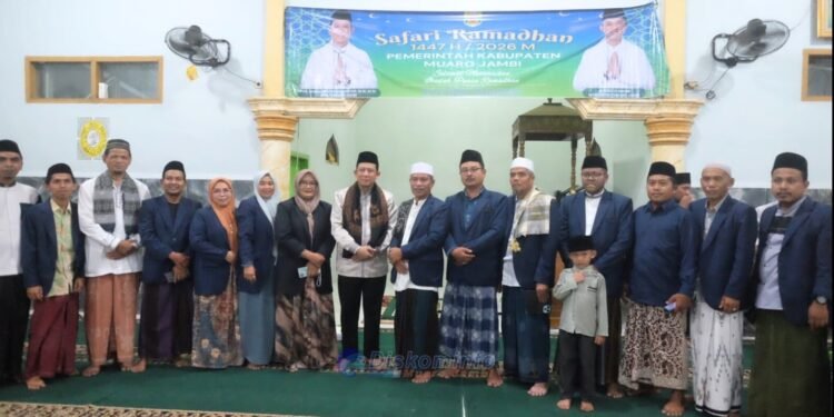 Bupati Muaro Jambi Safari Ramadhan ke Desa Kebon IX