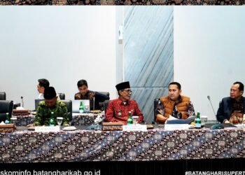 Wakil Bupati Batang Hari Hadiri Rapat Umum Pemegang RUPS Luar Biasa PT Bank Jambi