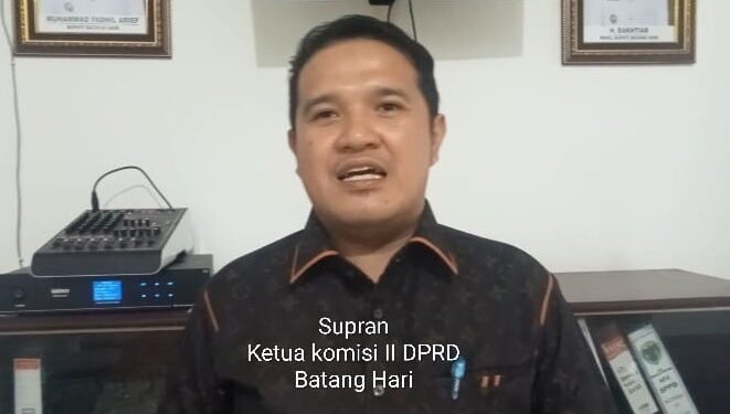 SAD Sialang Pungguk Laporkan PT IKU ke DPRD Batang Hari
