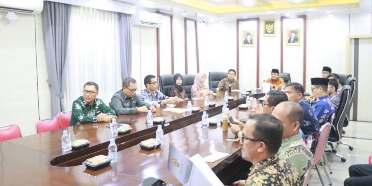 Bupati Anwar Sadat Mengikuti Entry Meeting BPK RI