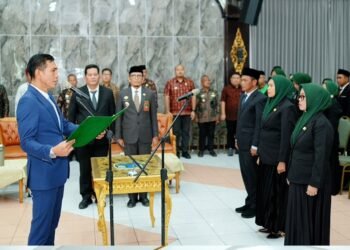 Bupati Fadhil Arief Lantikan Pejabat Administrator dan Fungsional
