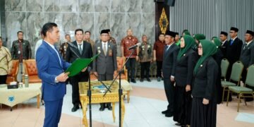 Bupati Fadhil Arief Lantikan Pejabat Administrator dan Fungsional