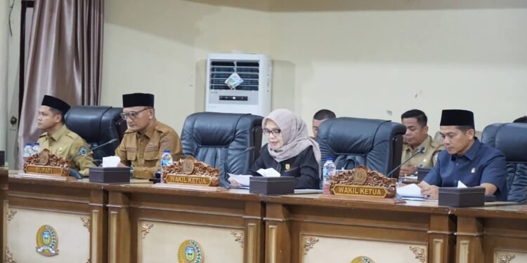DPRD Sarolangun Gelar Rapat Paripurna Tingkat I Tahap Tiga  