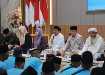 Bupati Anwar Sadat Lepas 376 Calon Jemaah Haji