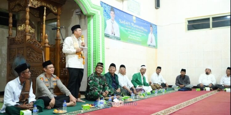 Safari Ramadhan Bupati Bambang Bayu Suseno Berakhir di Bahar Selatan