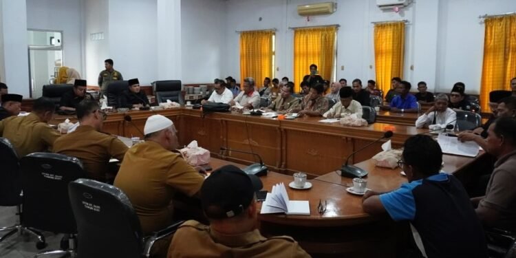 DPRD Kabupaten Batang Hari Menggelar RDP
