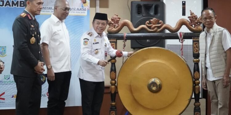 Gubernur Al Haris Buka UKW ke 13 di Jambi