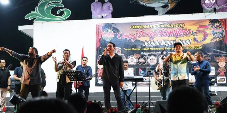 Bupati Fadhil Arief Buka Acara Kemping Bareng Sumatra 5