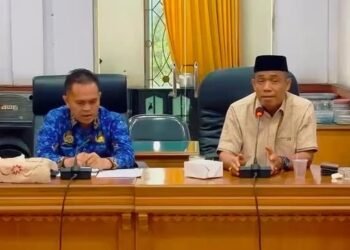 Kabag Umum dan Keuangan DPRD Batang Hari Sambut Kedatangan Rombongan DPRD Kapuas