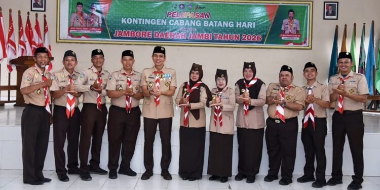 Bupati Fadhil Arief Lepas Keberangkatan Kwartir Cabang Gerakan Pramuka