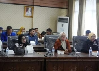 Ketua DPRD Tanjab Timur Pimpin RDP Menyangkut Penonaktifan PBI BPJS   