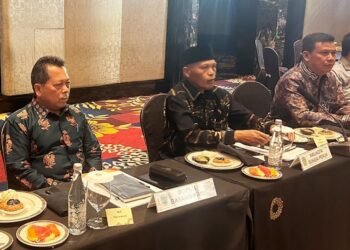 Sekda Batang Hari hadirin RUPSLB PT Bank Pembangunan Daerah Jambi.