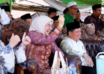Sekda Batang Hari Hadiri Pawai dan Grebeg Suro VIII