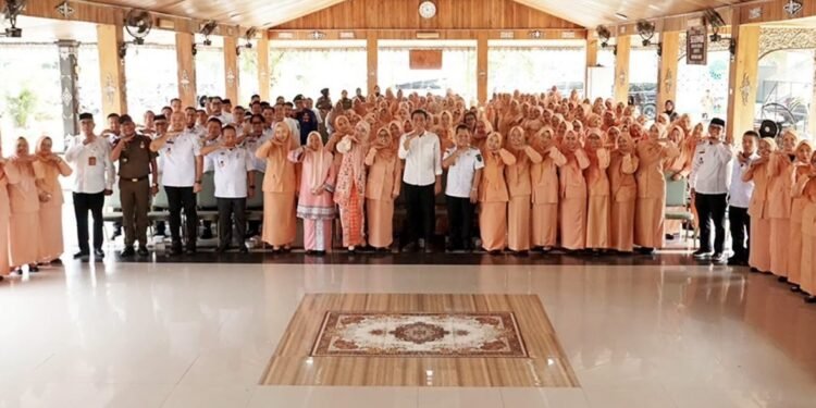 Bupati Fadhil Arief Hadiri Pengukuhan Pengurus Dharma Wanita Persatuan Batang Hari