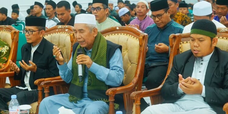 Asisten I Setda Batang Hari Hadiri Wisuda Santri Ponpes Qur’an Para Sahabat Haflah Takharruj