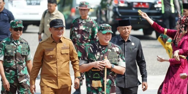 Pangdam XX/TIB Tutup Karya Bakti Skala Besar di Kabupaten Sarolangun