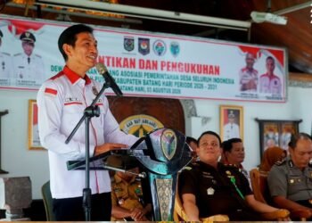 Bupati Fadhil Arief Lantik Pengurus DPCAPDESI Merah Putih