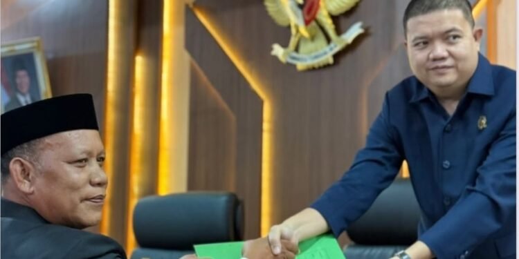 DPRD Kabupaten Batang Hari Menggelar Rapat Paripurna Mendengar Putusan BK