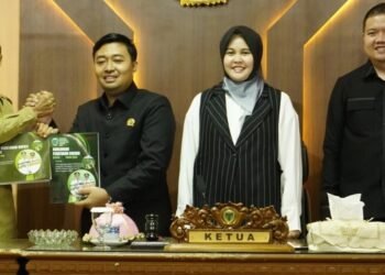 DPRD Batang Hari Menggelar Rapar Paripurna Penyampaian Nota Pengantar LKPD