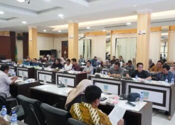 Ketua DPRD Kota Jambi Pimpin RDP Bersama Banggar
