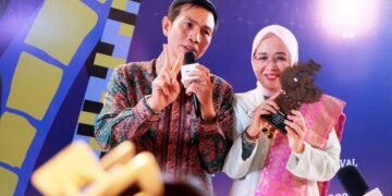 Ketua TP PKK Batang Hari Sabet Penghargaan Best Stewardship in Responsive Community Services