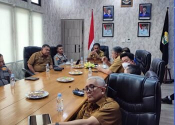 Wakil Bupati Junaidi H. Mahir Mengikuti Rakor Karhutla