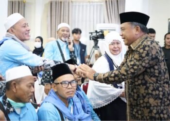 Sekda Budhi Hartono Sambut Kedatangan Jamaah Haji Muaro Jambi