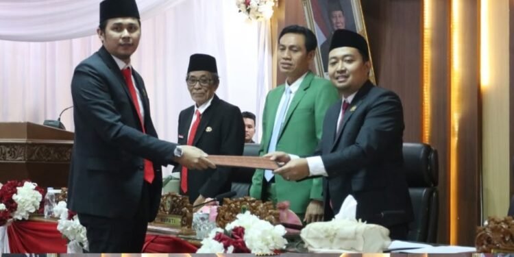 DPRD Batang Hari Menggelar Rapat Paripurna Penetapan Ranperda